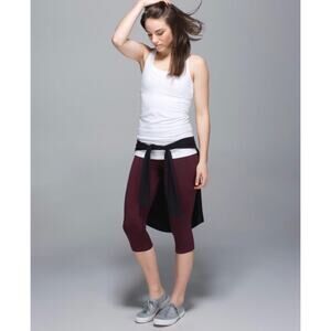 Lululemon In The Flow Crop II Heathered Bordeaux Drama burgundy red seamless